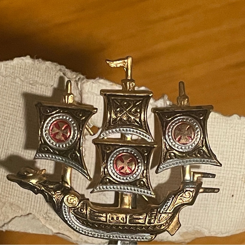 Spanish armada ship brooch made in Spain